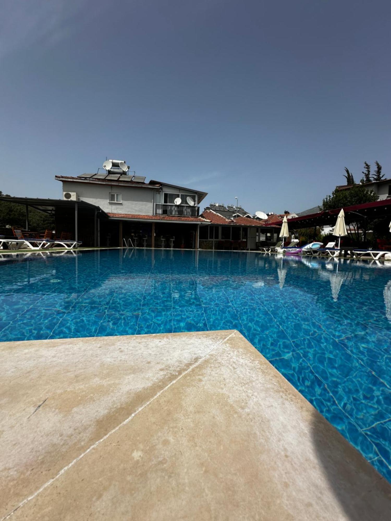 Carmina Hotel Ovacık Extérieur photo