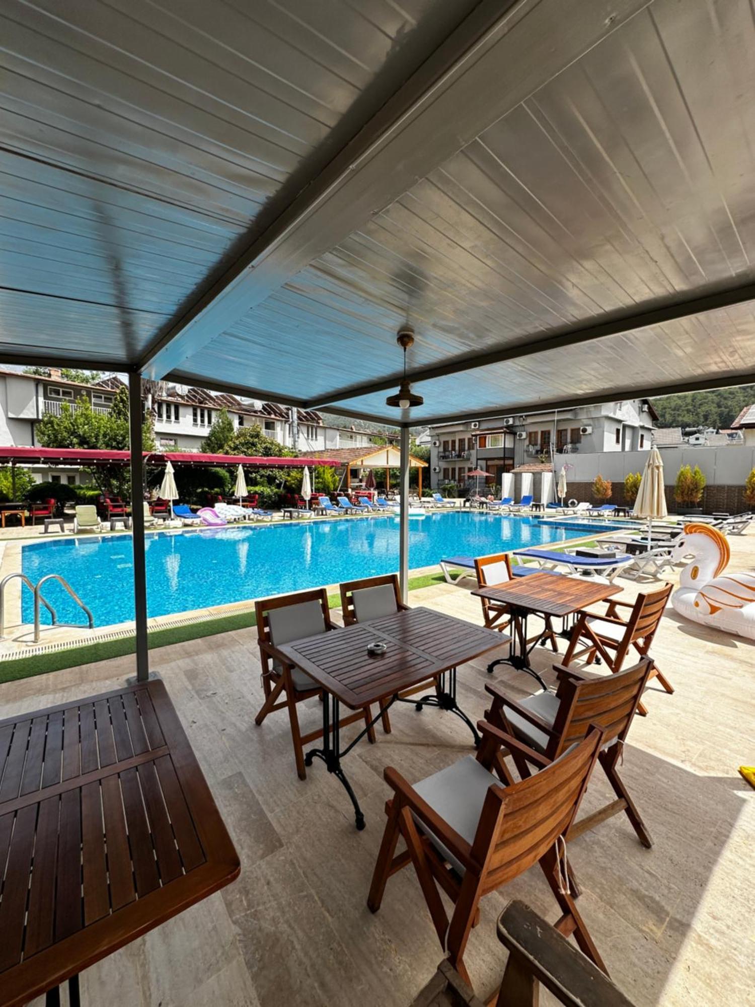 Carmina Hotel Ovacık Extérieur photo