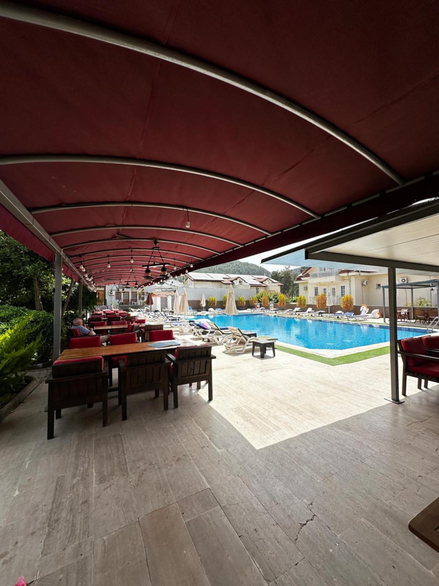 Carmina Hotel Ovacık Extérieur photo