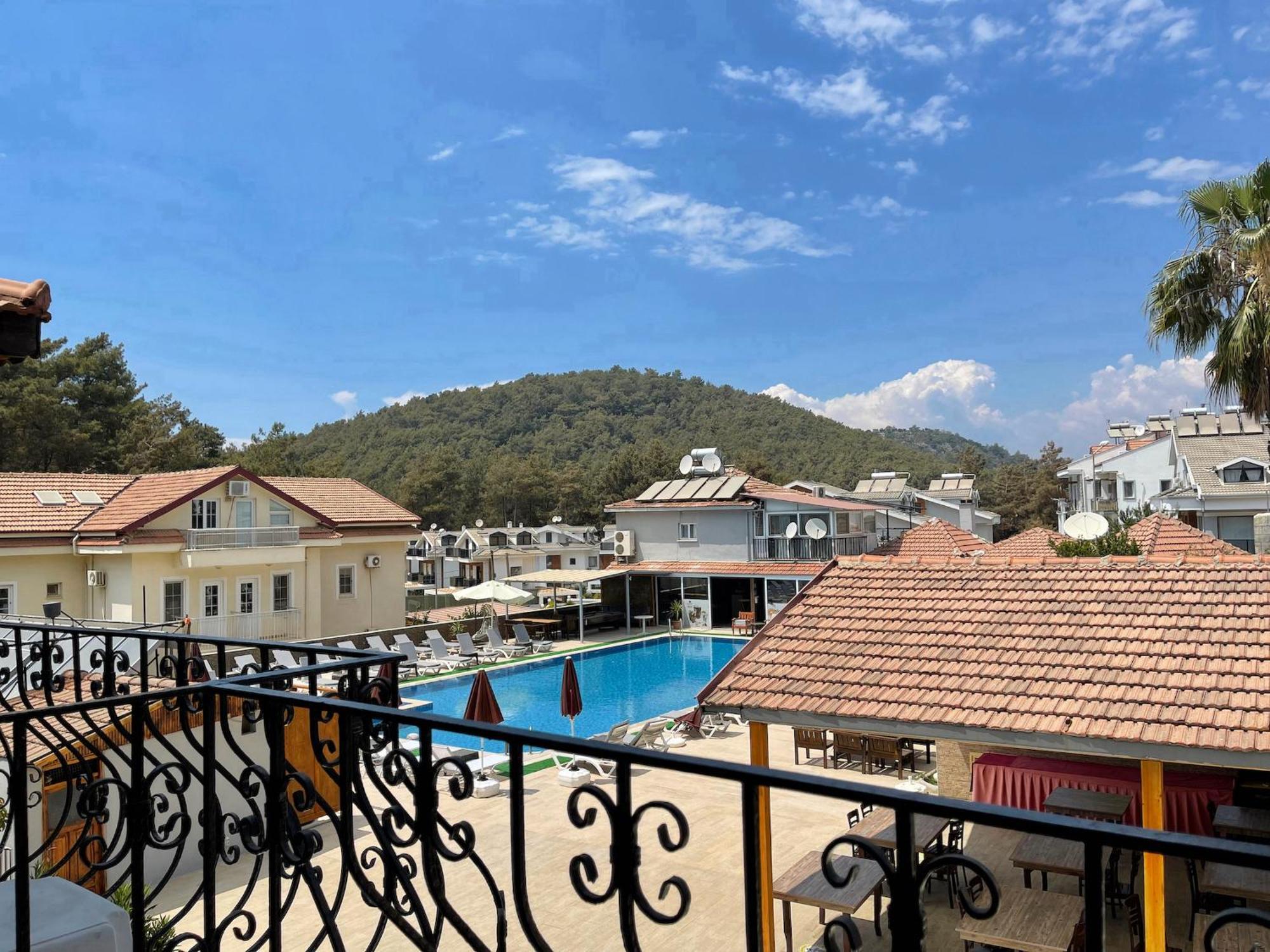 Carmina Hotel Ovacık Chambre photo